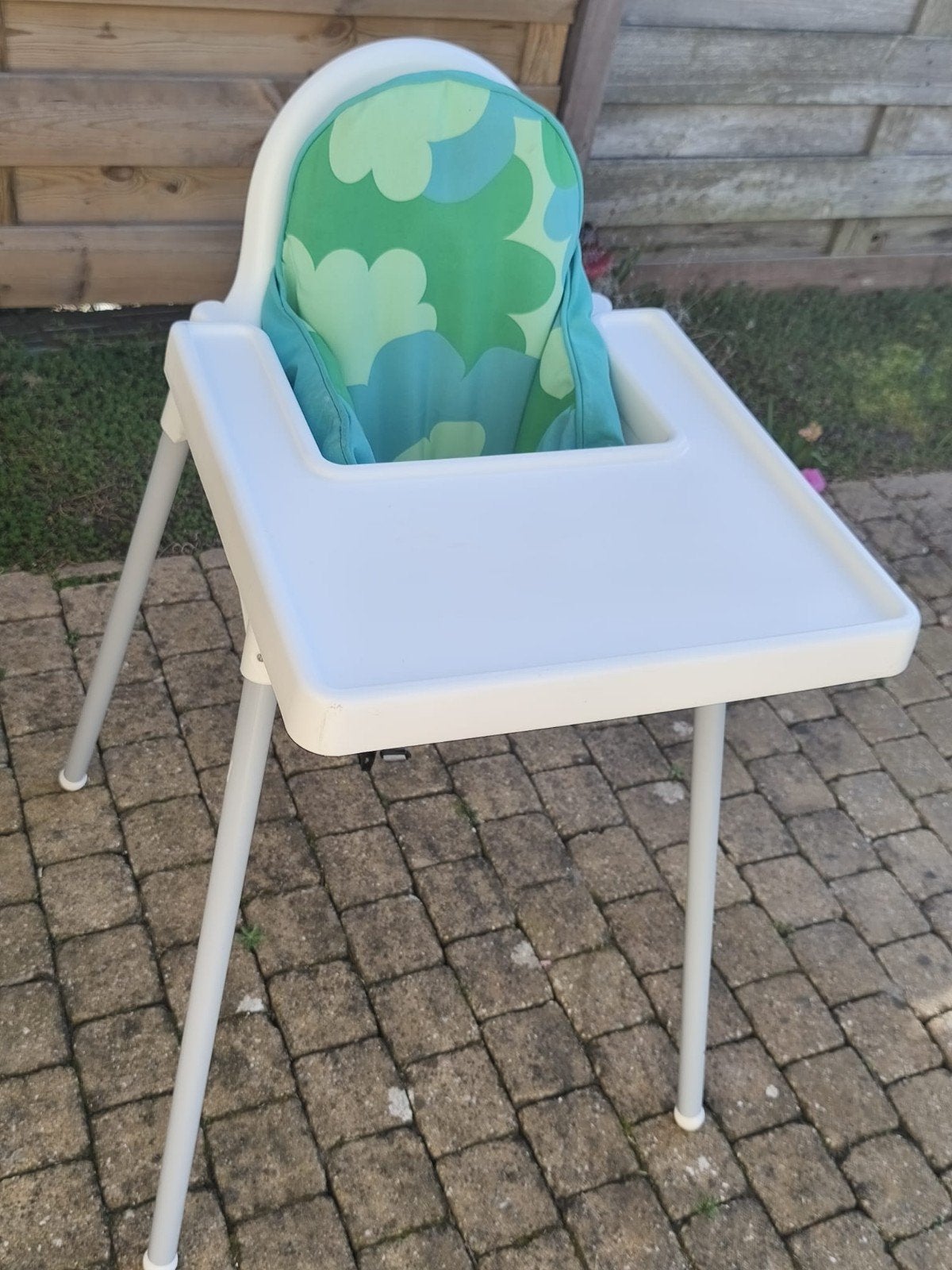 IKEA Antilop kinderstoel met eetblad en kussen, Ophalen of Verzenden, Gebruikt, Overige typen, Afneembaar eetblad