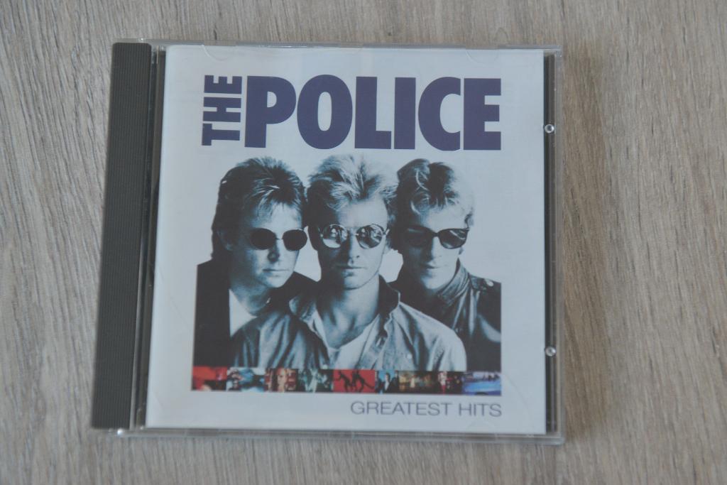 THE POLICE === GREATEST HITS 16 geweldige nummers, Verzenden, Zo goed als nieuw, Boxset
