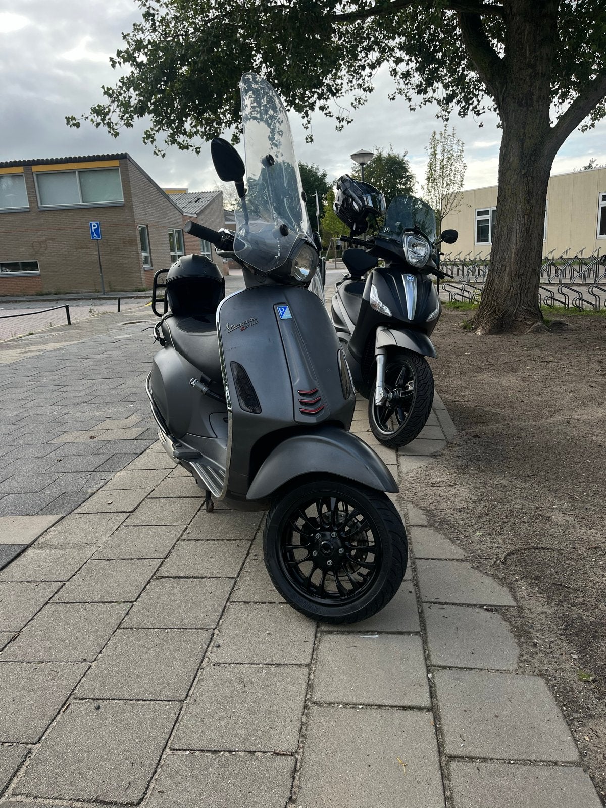 Vespa Sprint - Grijs, Ophalen, Gebruikt, Maximaal 45 km/u, Vespa S