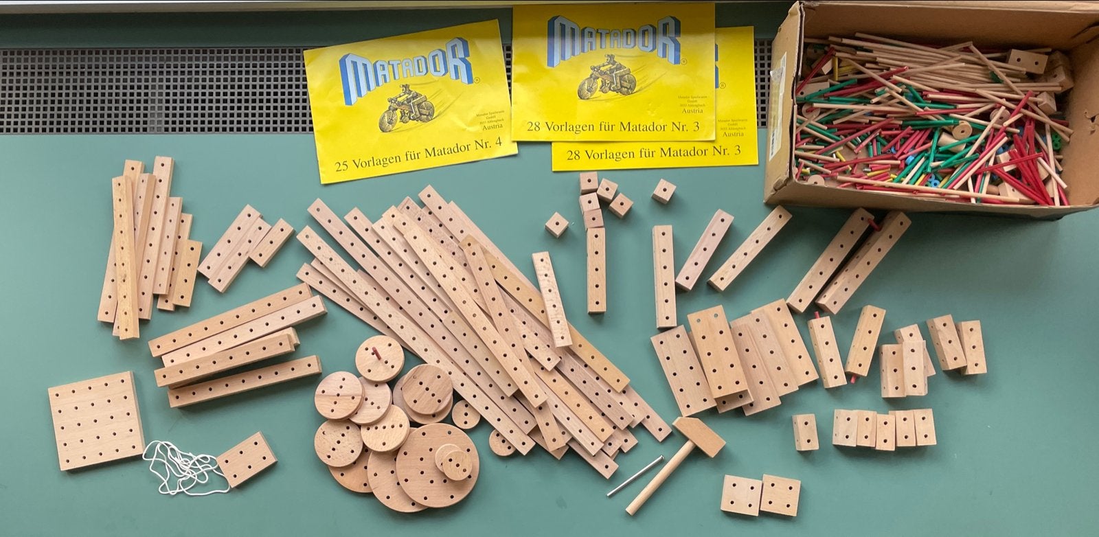 Matador houten speelgoed bouwset met voorbeeldboekjes, Ophalen of Verzenden, Gebruikt, Overige typen