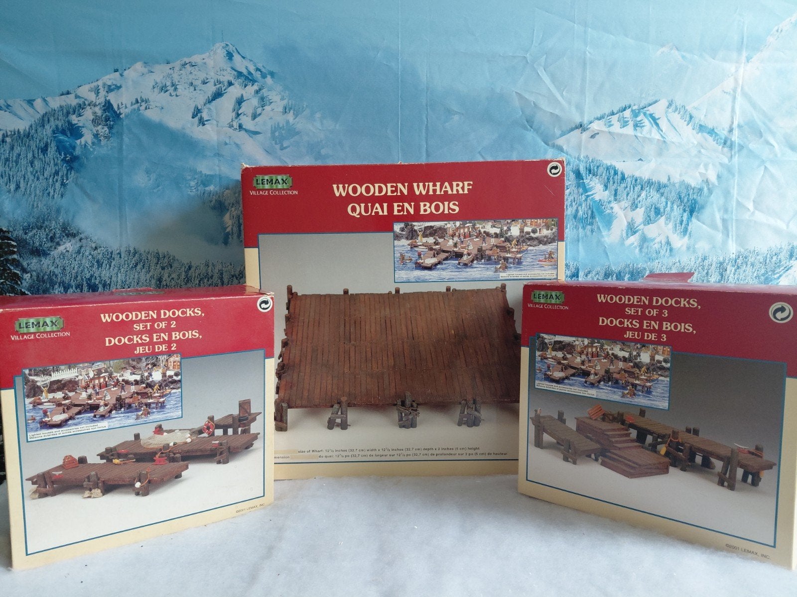 Lemax  Wooden Dock ( 3 stuks)met extra, Ophalen of Verzenden