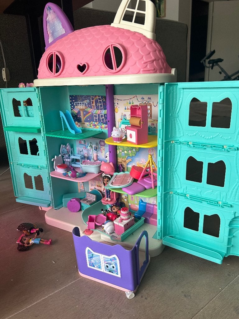 Gaby’s poppenhuis, Ophalen, Zo goed als nieuw