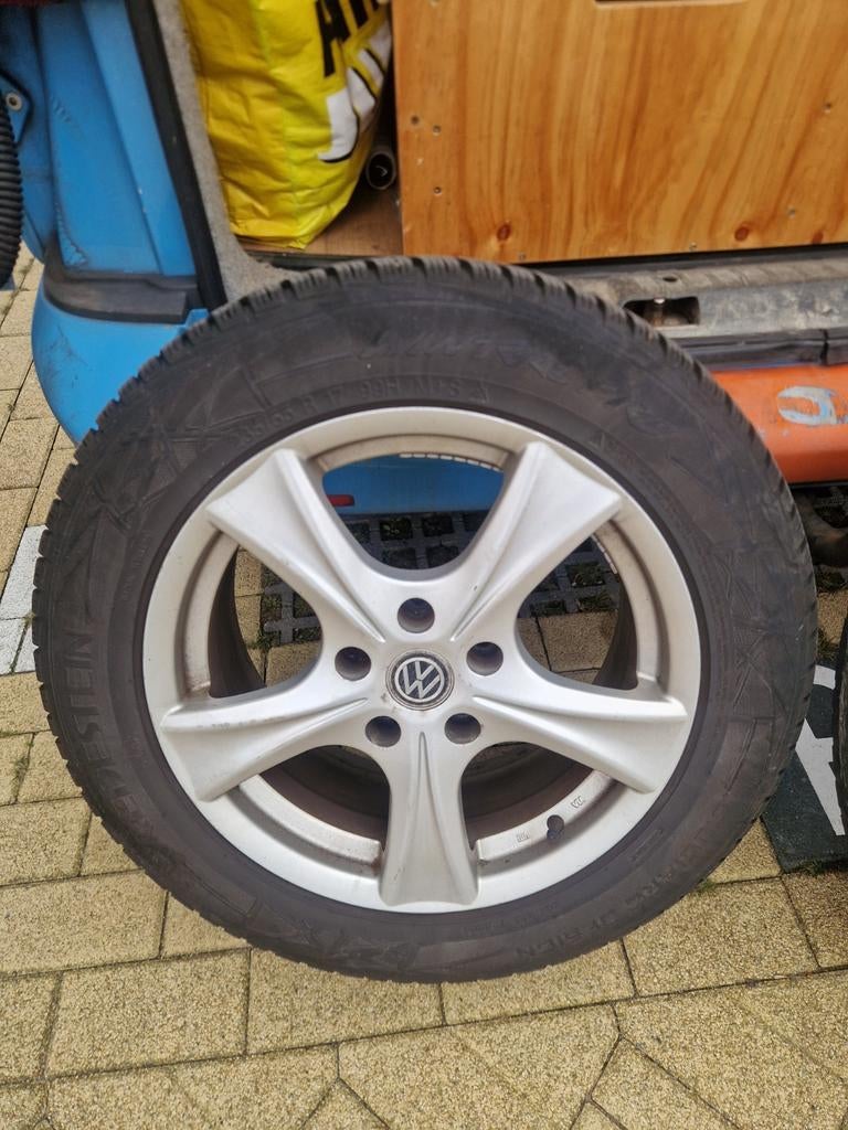 VW Transporter T5 wielen met winterbanden, Ophalen, Bestelwagen, Banden en Velgen, 17 inch