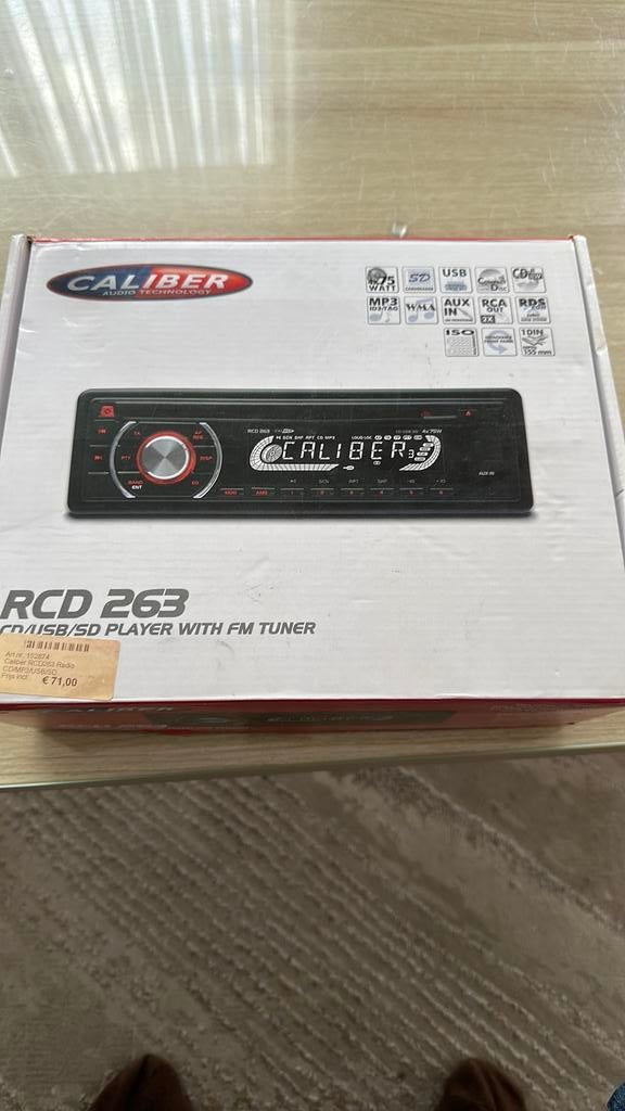 Auto radio nog nieuw in doos, Auto diversen, Autoradio's, Ophalen of Verzenden, Zo goed als nieuw