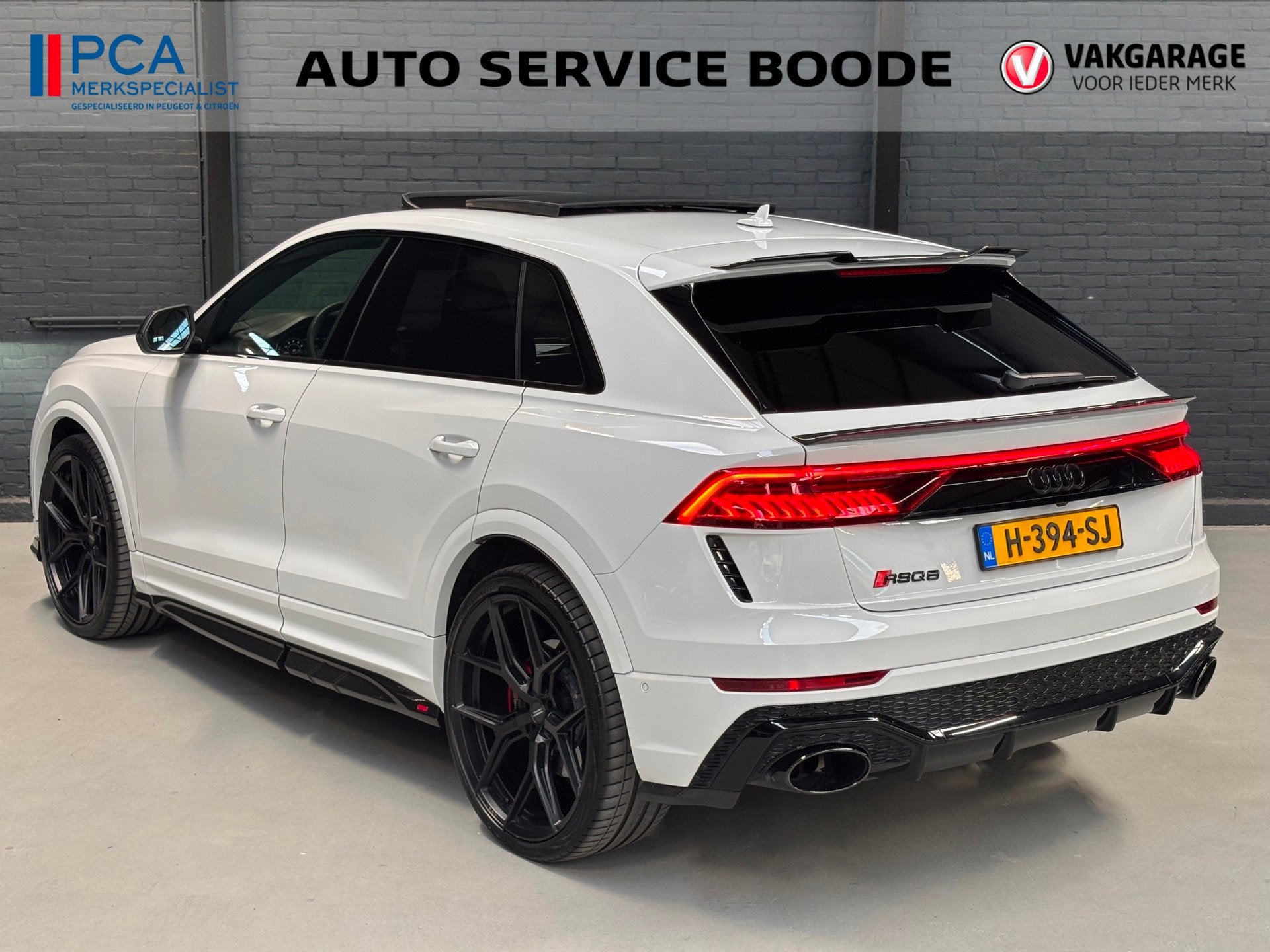 Audi Q8 4.0 TFSI RS Q8 (700pk) Quattro URBAN - Vossen 24 inc, Auto's, Automaat, Gebruikt, Wit, Bedrijf