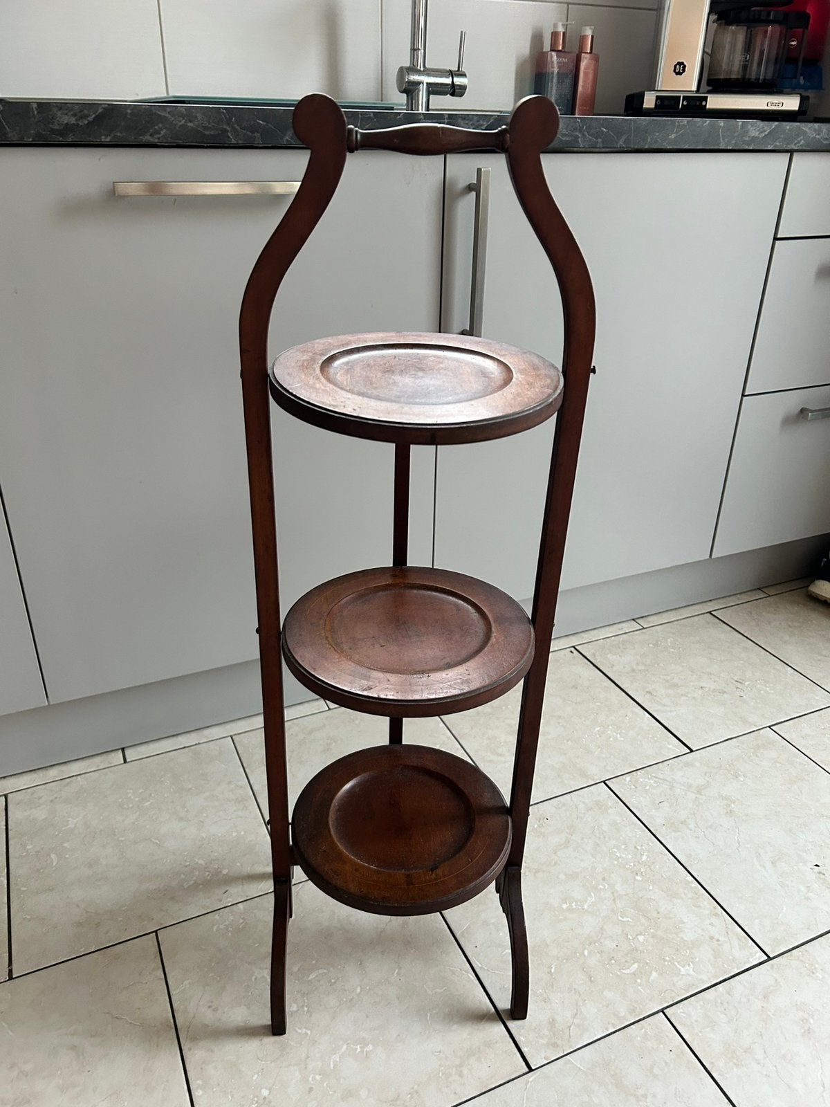 Antieke inklapbare mahoniehouten Cakestand/ Taartplateau ., Ophalen, Zo goed als nieuw