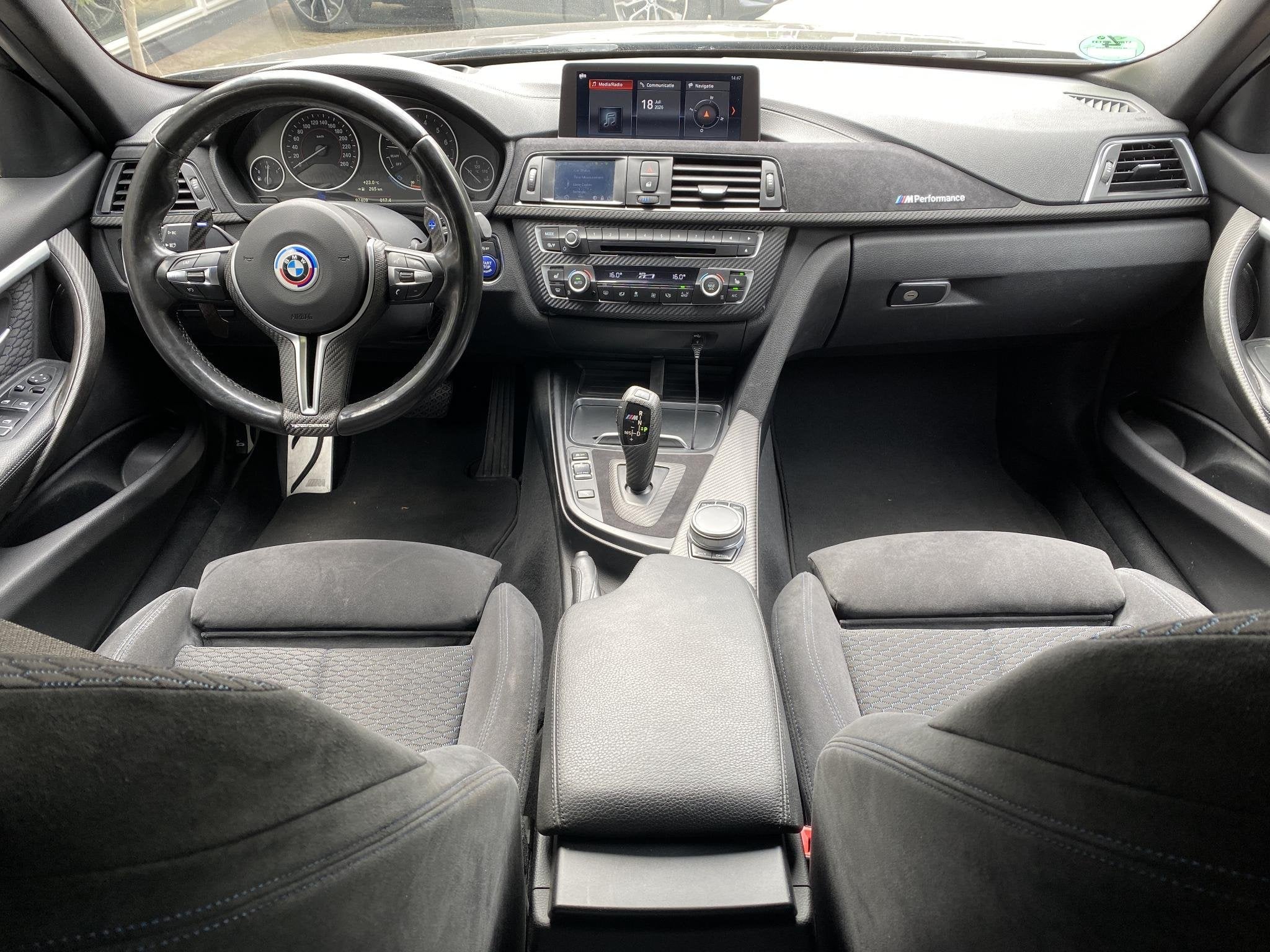 BMW 3-serie Touring 340i xDrive Edition Sport Line Shadow Hi, Auto's, BMW, Euro 6, Wit, 14 km/l, Vierwielaandrijving