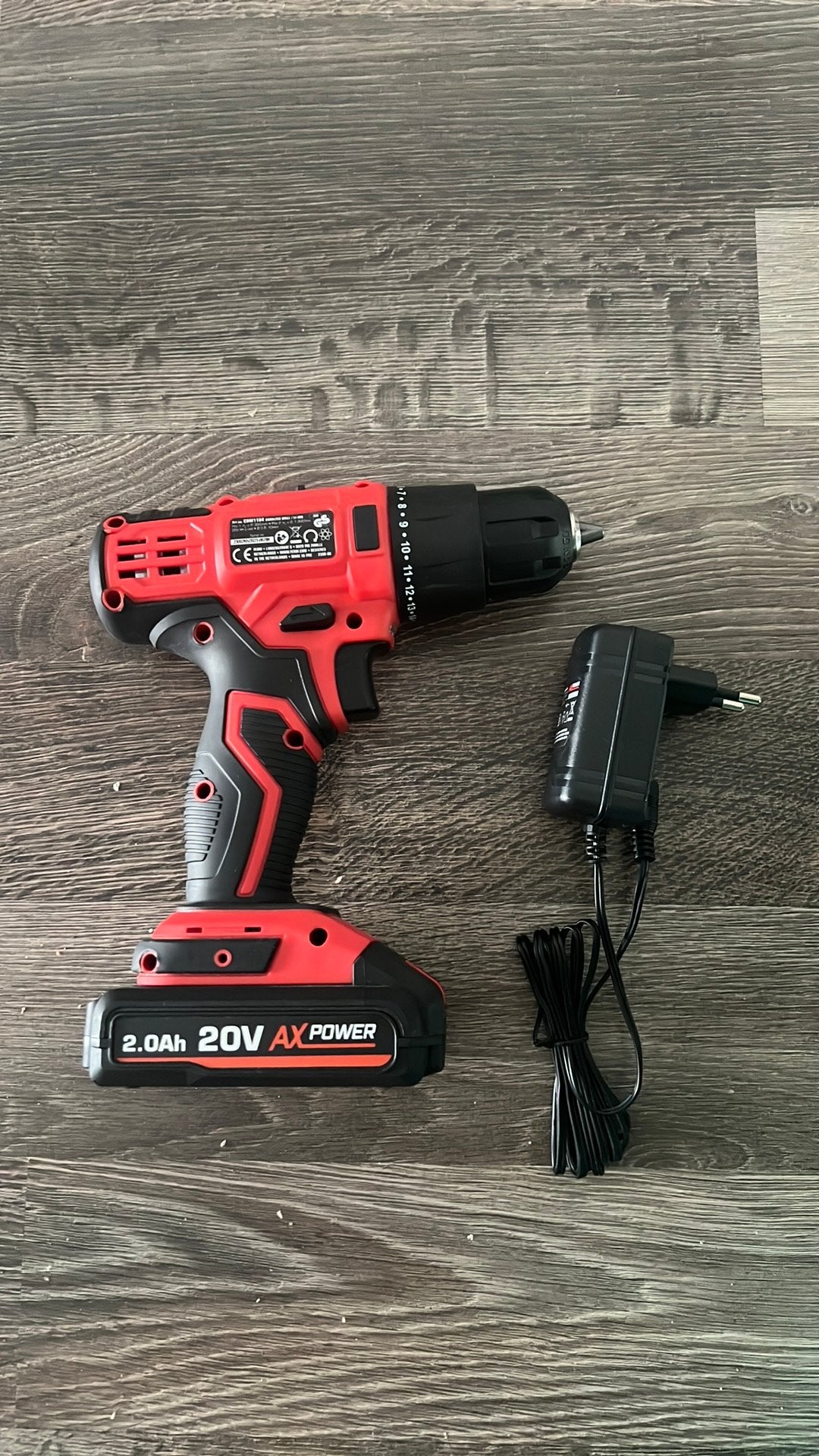 Rode Accuboormachine / Schroefboormachine, Ophalen, Gebruikt, Minder dan 400 watt, Boor- en Schroefmachine