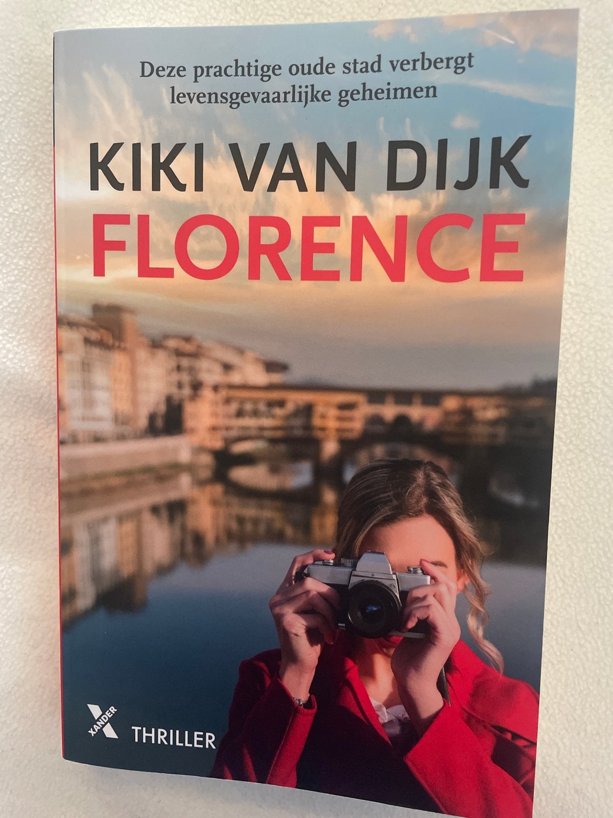 Kiki van Dijk - Florence (Thriller), Ophalen of Verzenden, Zo goed als nieuw, Nederland