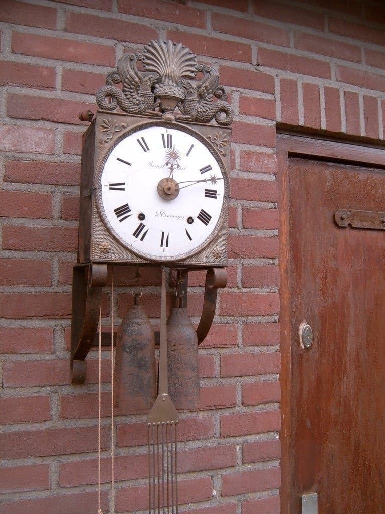 Comtoise klok met 4 gewichten harpslinger, Ophalen