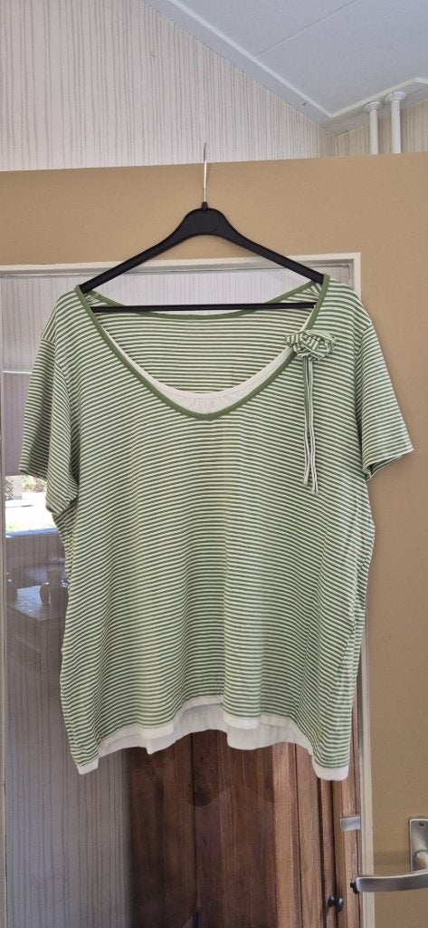 Dames T-shirt gestreept, groen/wit, Kleding | Dames, Maat 42/44 (L), Ophalen of Verzenden, Korte mouw, Groen