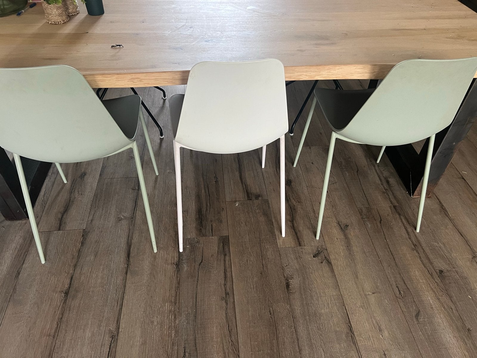 6 eetkamerstoelen: 3 groene en 3 witte stoelen stoel, Ophalen, Kunststof, Gebruikt, Overige kleuren