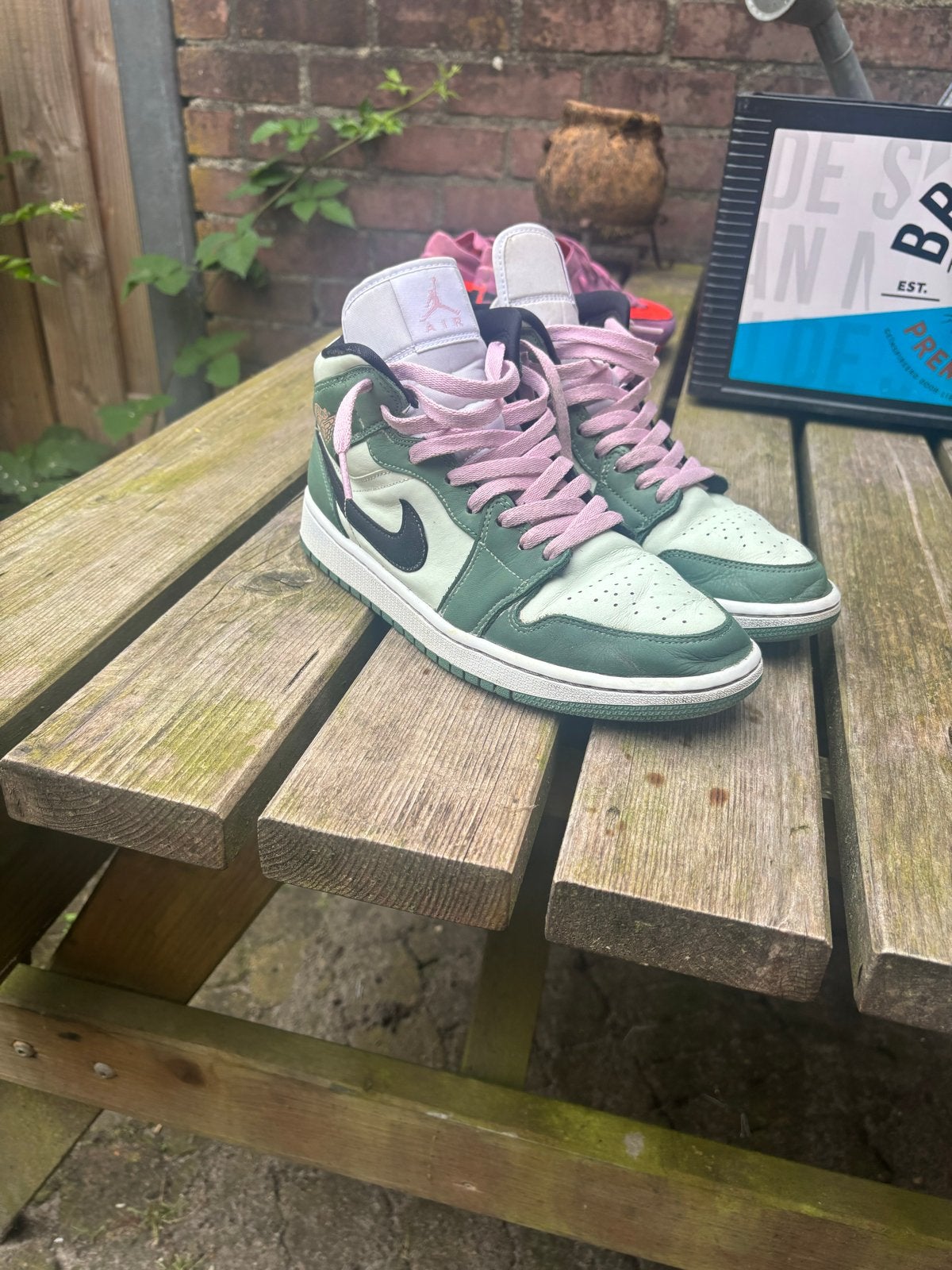 Nike Air Jordan 1 Dutch Green - Mooie Zomersneaker, Ophalen, Zo goed als nieuw, Groen, Sneakers of Gympen