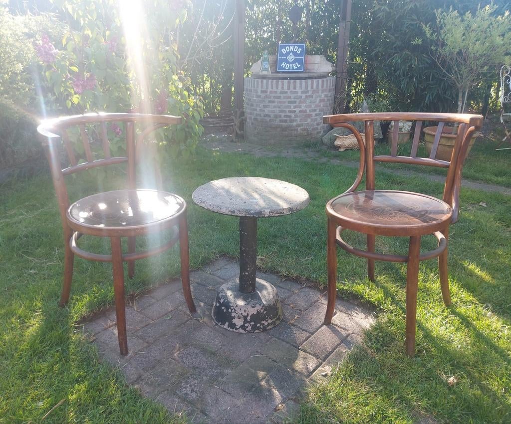 Antieke café set 2 stoeltjes + tafeltje, Ophalen