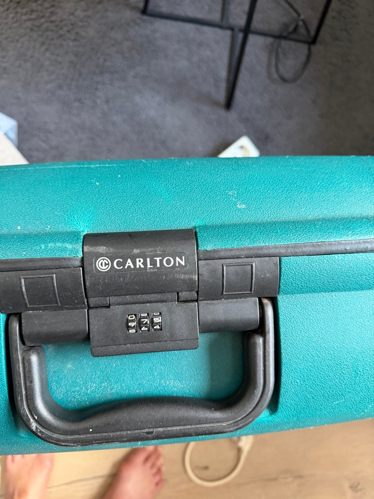 Carlton Koffer - Stevige Reiskoffer met Cijferslot, Sieraden, Tassen en Uiterlijk, Koffers, 60 tot 70 cm, Gebruikt, Hard kunststof