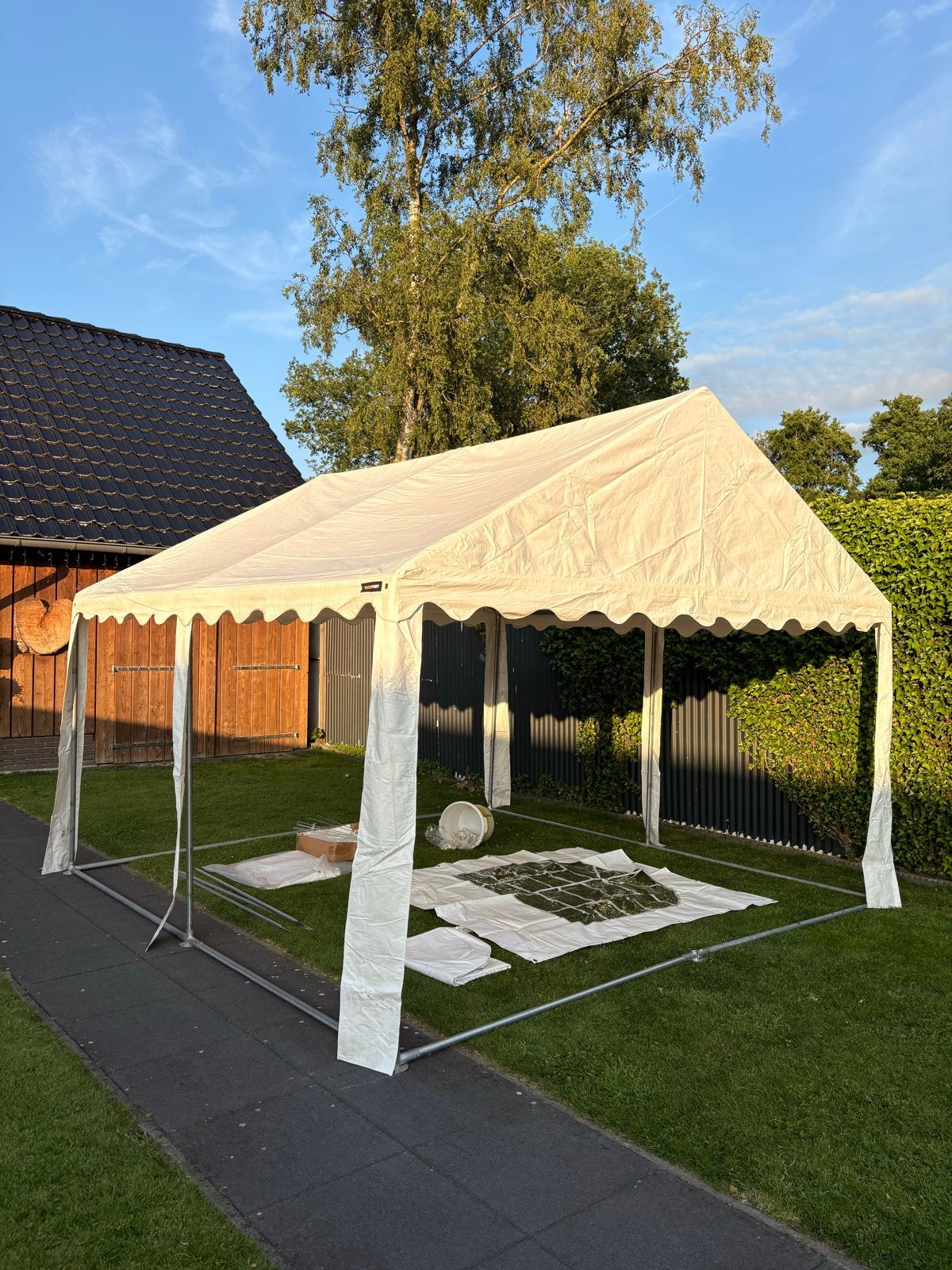 Partytent 4x4m - Zo goed als nieuw, makkelijk op te zetten, Ophalen, Zo goed als nieuw, Tot en met 4