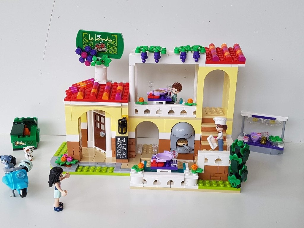 Foto 18 van HEEL VEEL Lego Friends · Lego Elves · Lego Disney