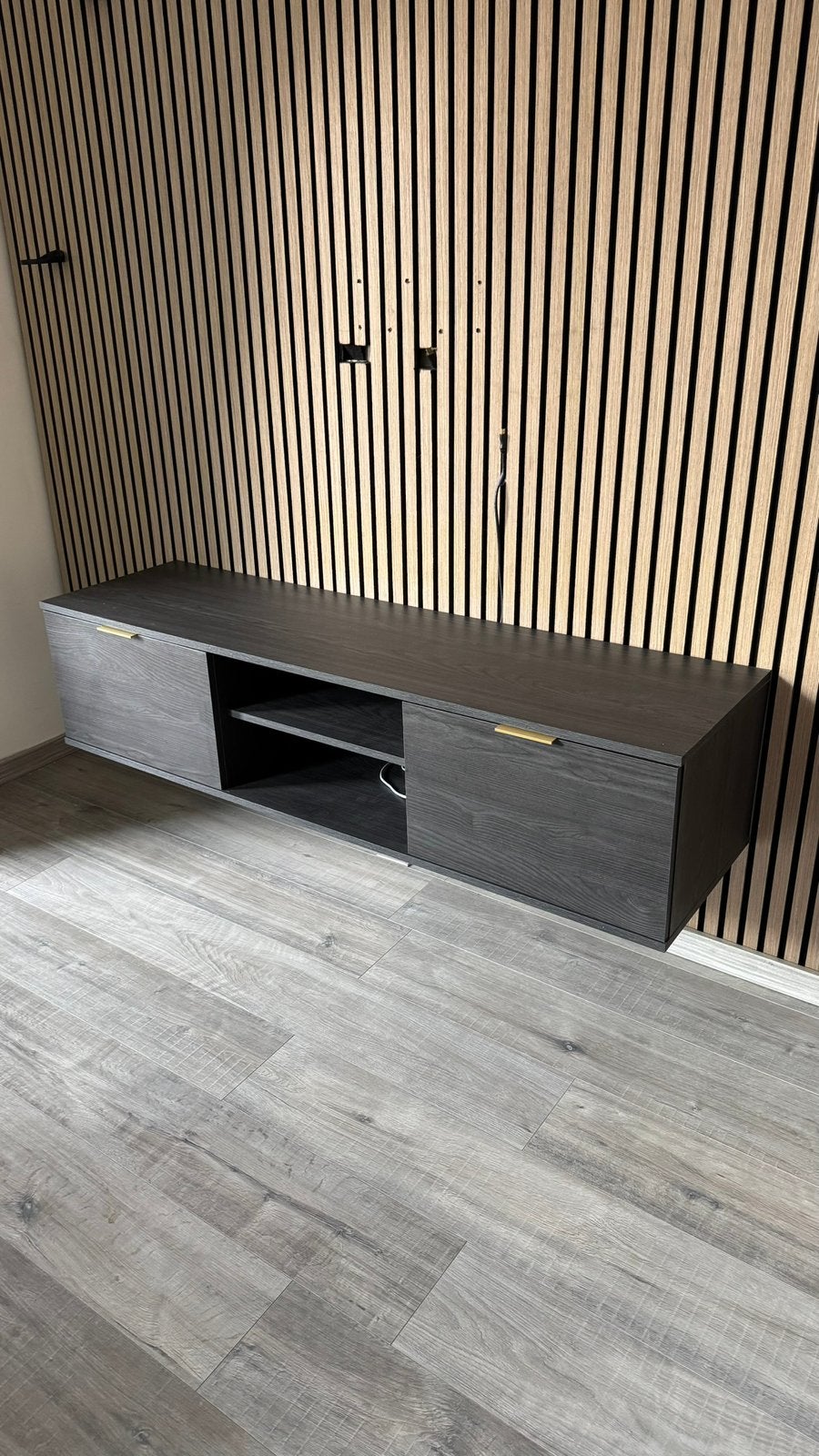 Modern zwevend tv-meubel houtlook 150 cm, Ophalen, 100 tot 150 cm, Zo goed als nieuw, Minder dan 100 cm