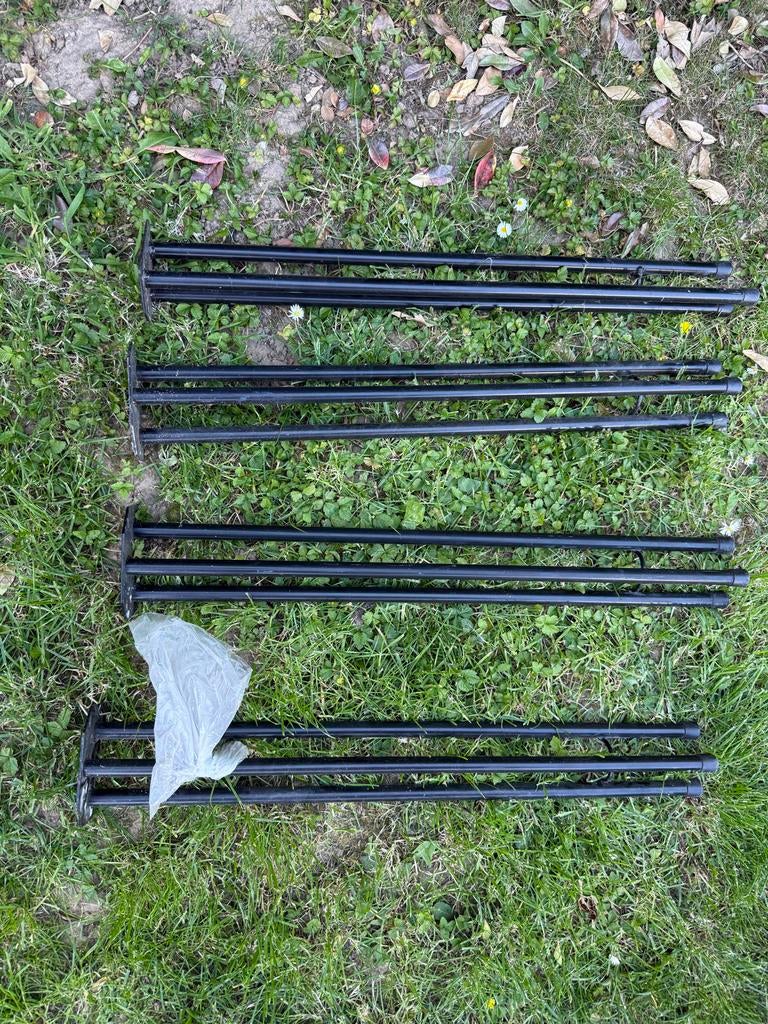 4 zwarte tafelpoten met schroeven, Tafelpoot, Gebruikt, 50 tot 100 cm, Ophalen of Verzenden