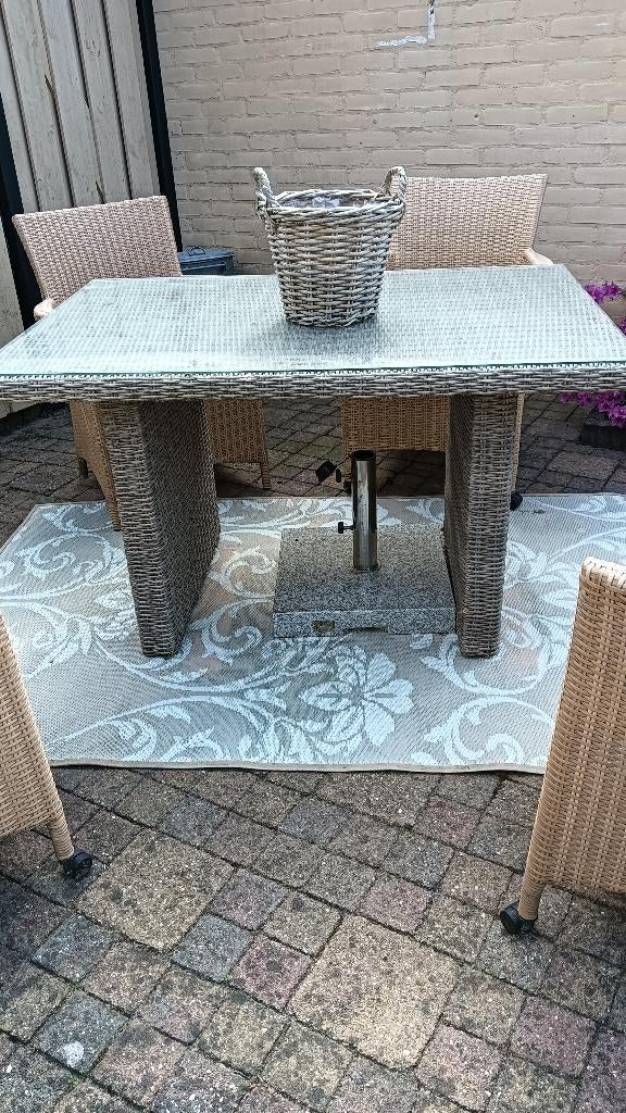 Tuintafel, Tuin en Terras, Tuintafels, Gebruikt, Rechthoekig, Kunststof, Ophalen