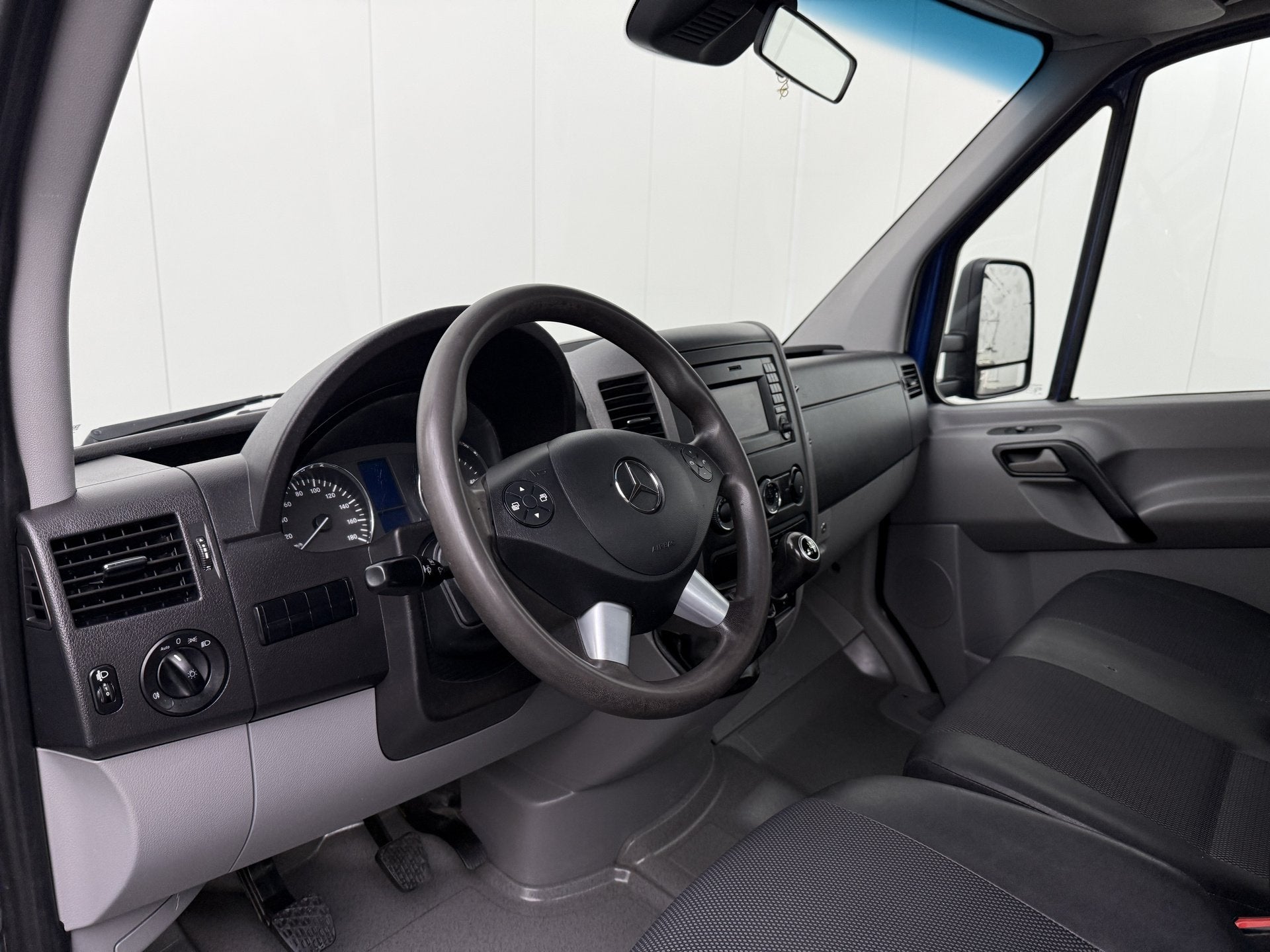 Mercedes-Benz Sprinter 516CDi Open Laadbak | 4,31 Mtr Lang |, 4 cilinders, 2000 kg, Blauw, Leder en Stof