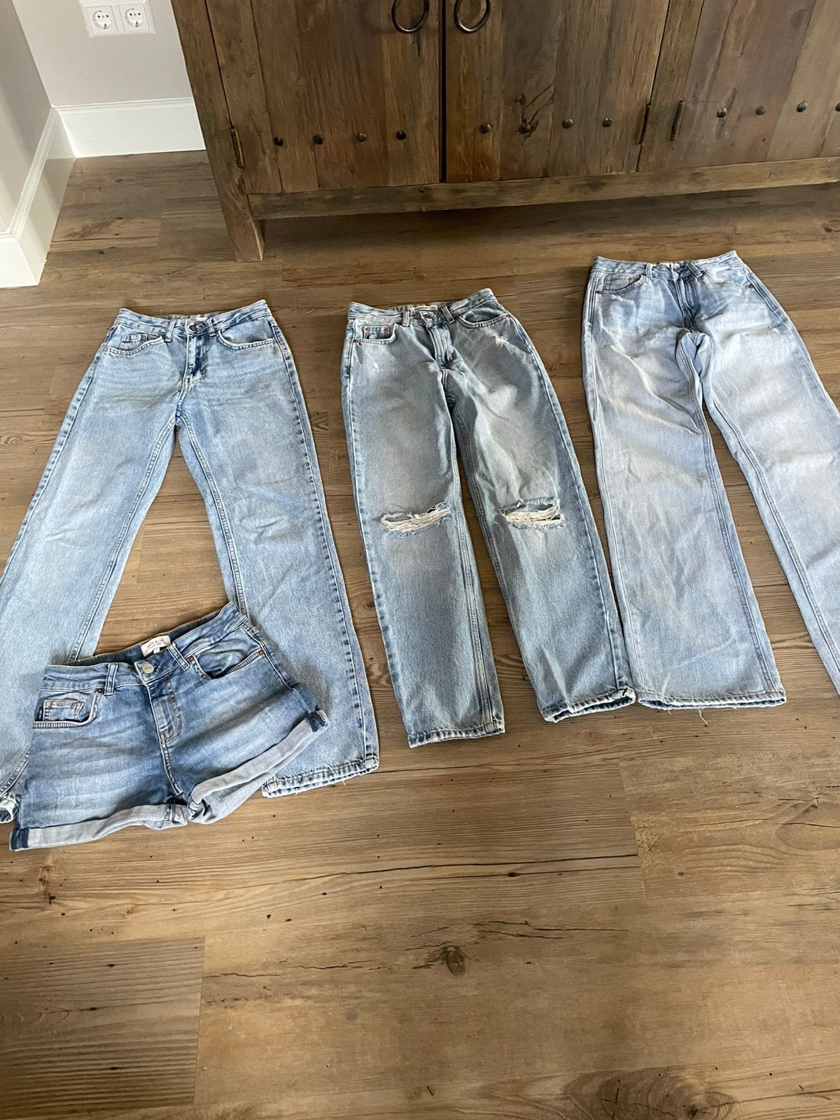 6 broeken maat xxs. 4 spijkerbroeken en 2 pantalons, Ophalen of Verzenden, Zo goed als nieuw, Blauw, W27 (confectie 34) of kleiner