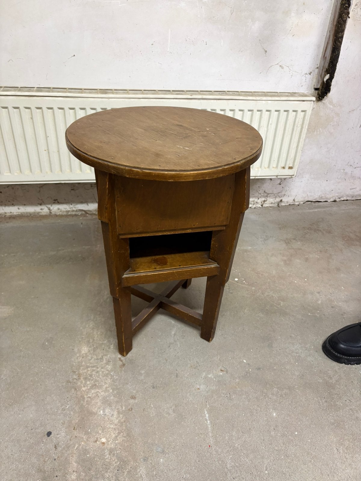 Vintage houten bijzettafel / opbergtafel met klepdeksel, Antiek en Kunst, Antiek | Meubels | Tafels, Ophalen
