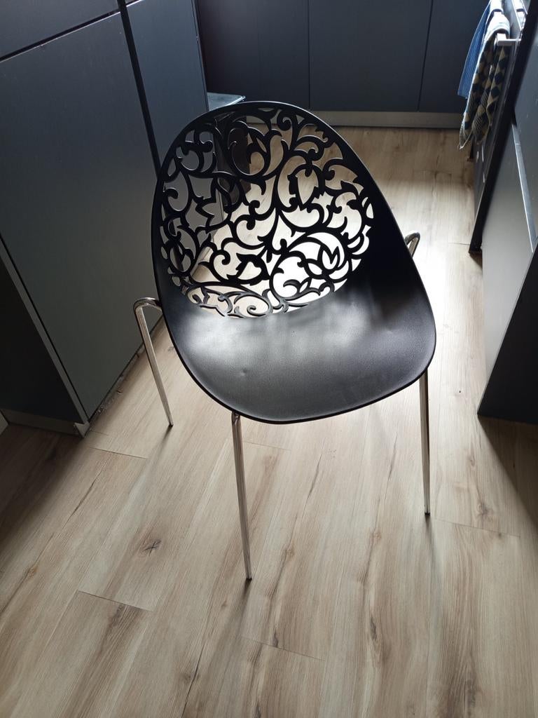 4 Bijenkorf Eetkamerstoel - ZwartKunststof, Chroom Onderstel, Modern design, Gebruikt, Zwart, Ophalen of Verzenden