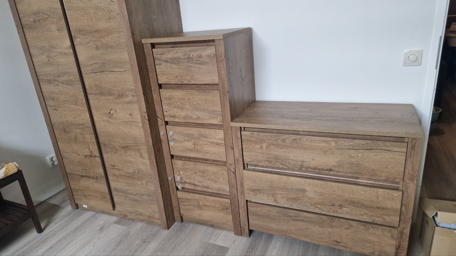 Kasten Jysk Vedde - Gebruikt maar nog goed, Ophalen, Gebruikt, 5 laden of meer, 100 tot 150 cm