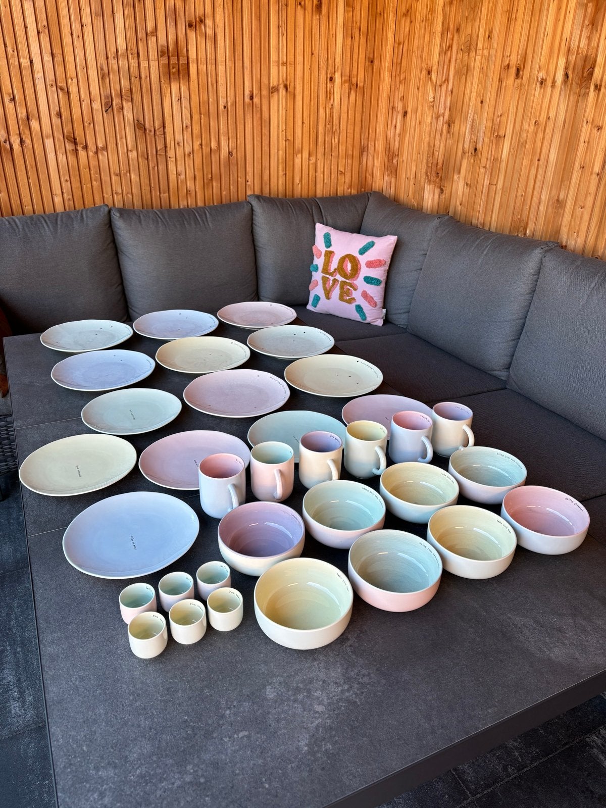 Blond Amsterdam/Chantal Janzen servies - pastelkleuren, Huis en Inrichting, Keuken | Servies, Ophalen, Keramiek, Zo goed als nieuw