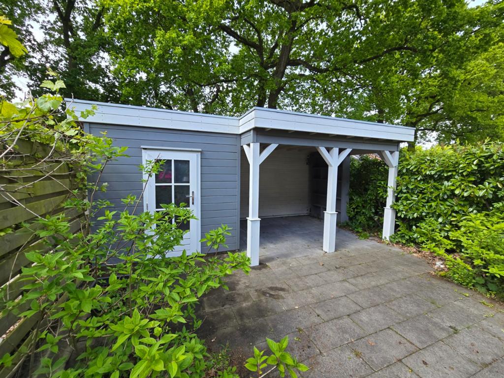 Lugarde tuinhuis met overkapping, Ophalen, Veranda