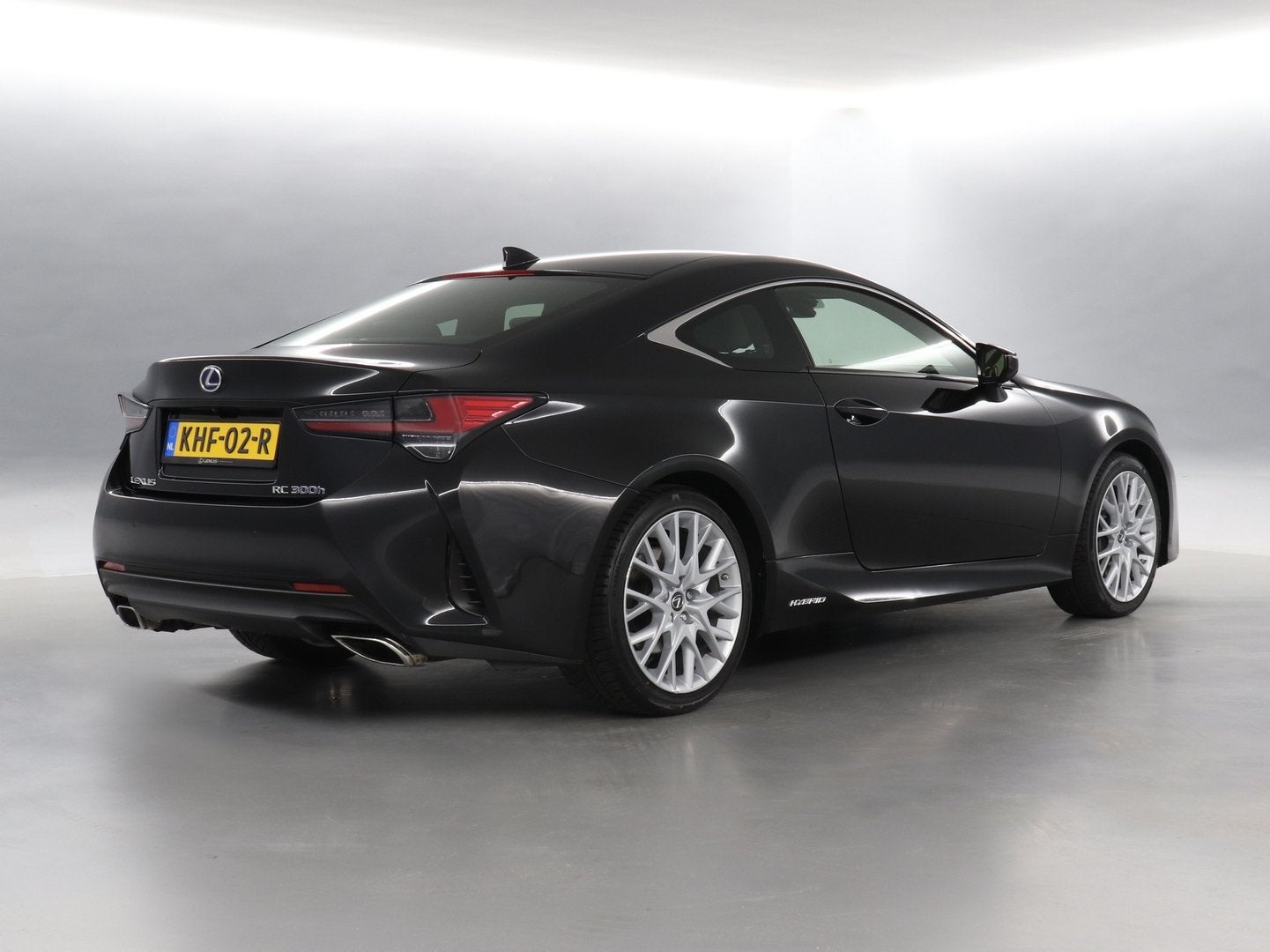 Lexus RC 300h Luxury Line | Stoelgehuegen | Stoelen Verwarmd, Automaat, Achterwielaandrijving, Gebruikt, 4 stoelen