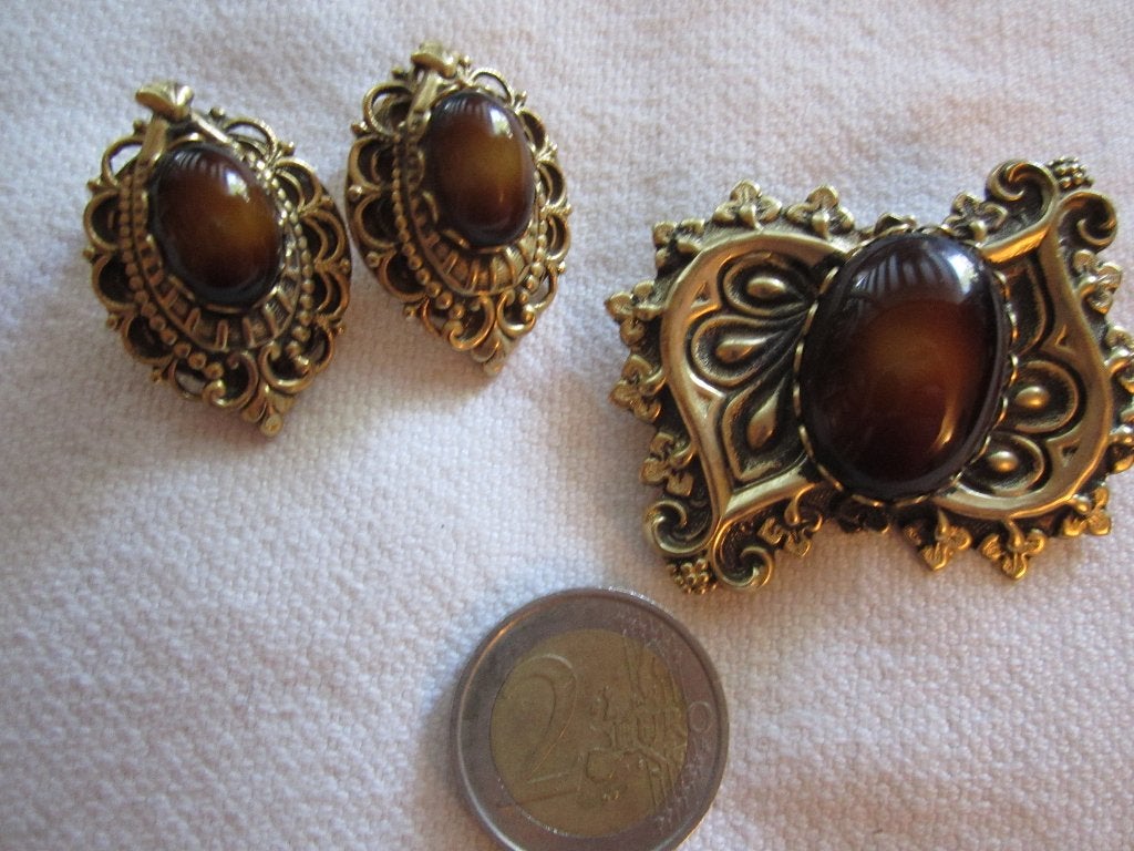 14.  Schitterend oud setje, broche + clipoorbellen, Ophalen, Overige materialen, Overige typen