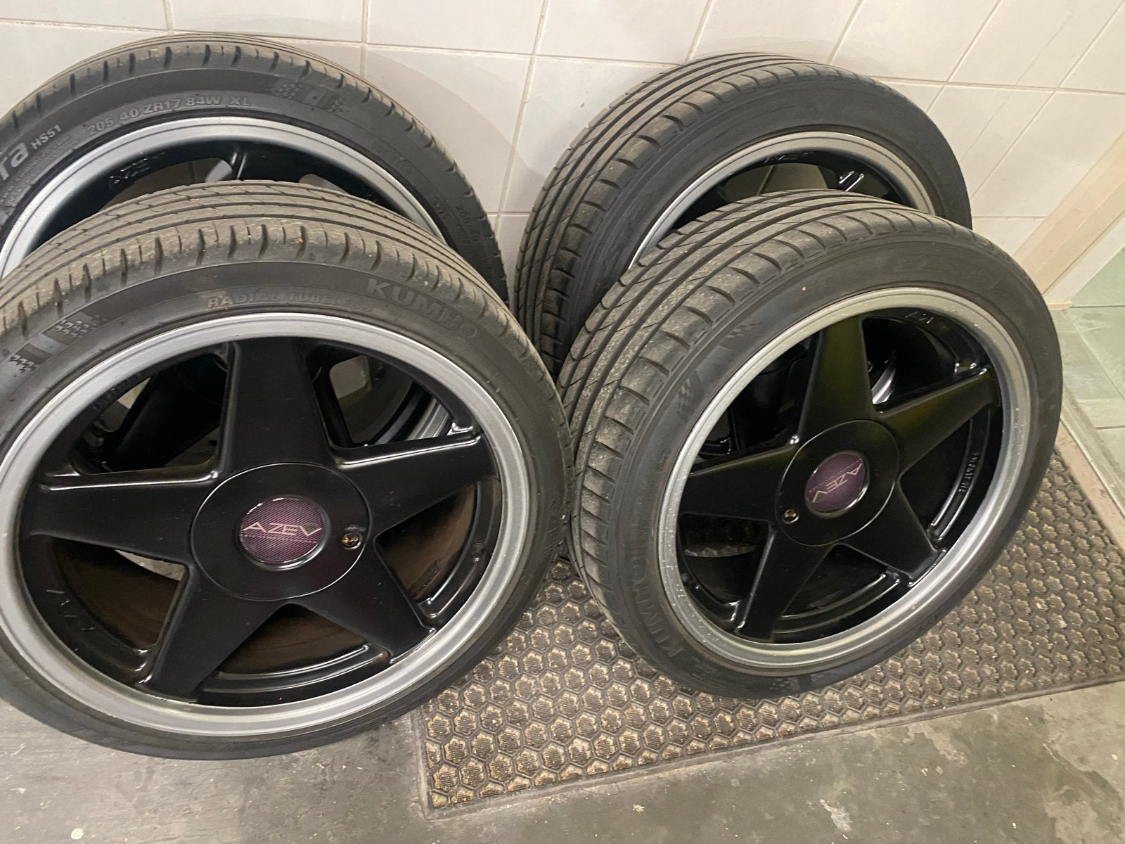 Azev-A 17 inch 5x98 Alfa Romeo velgen met Kumho zomerbanden, Ophalen, Gebruikt