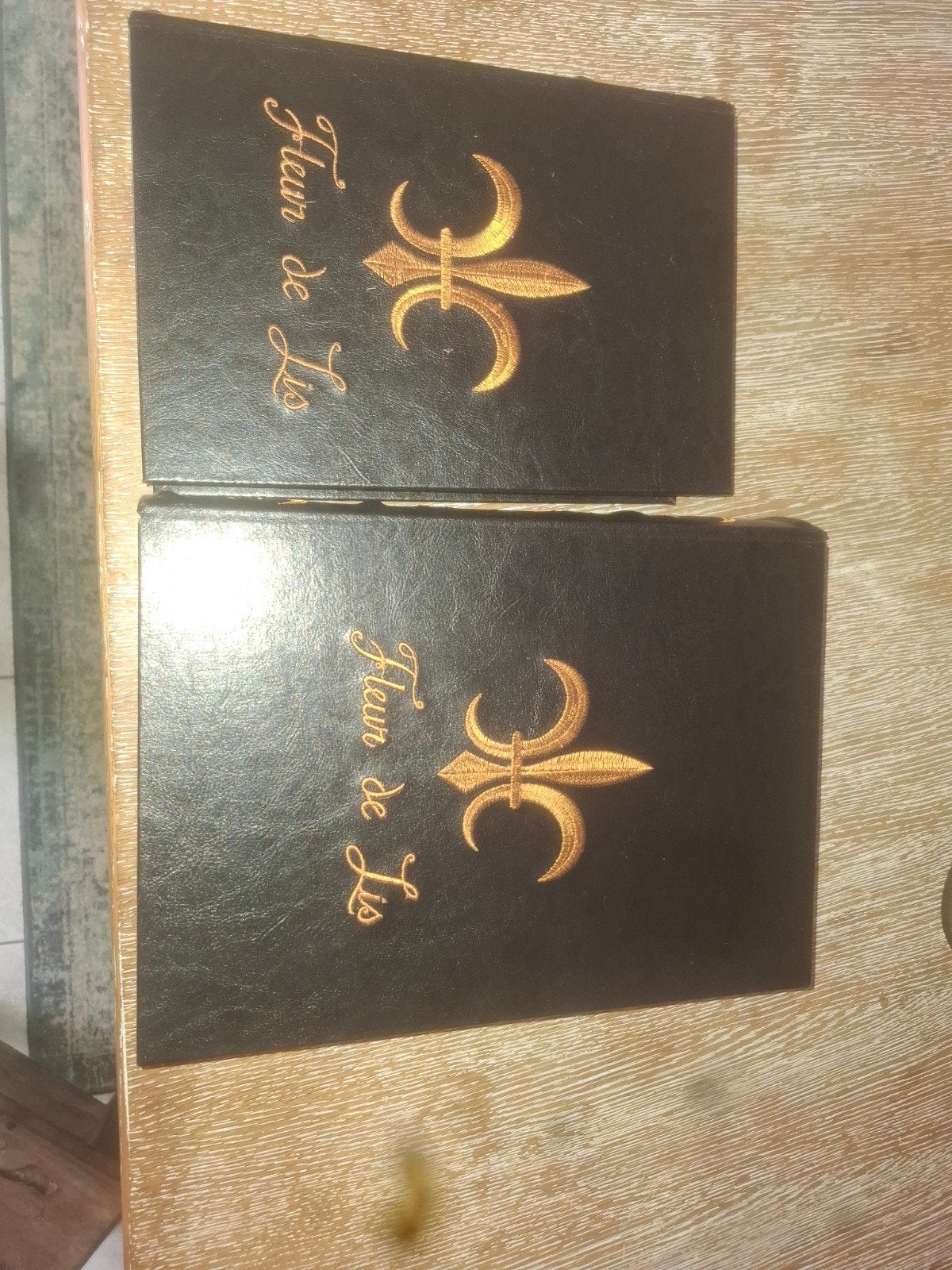 Set van 2 Fleur de Lis opbergdozen, Ophalen
