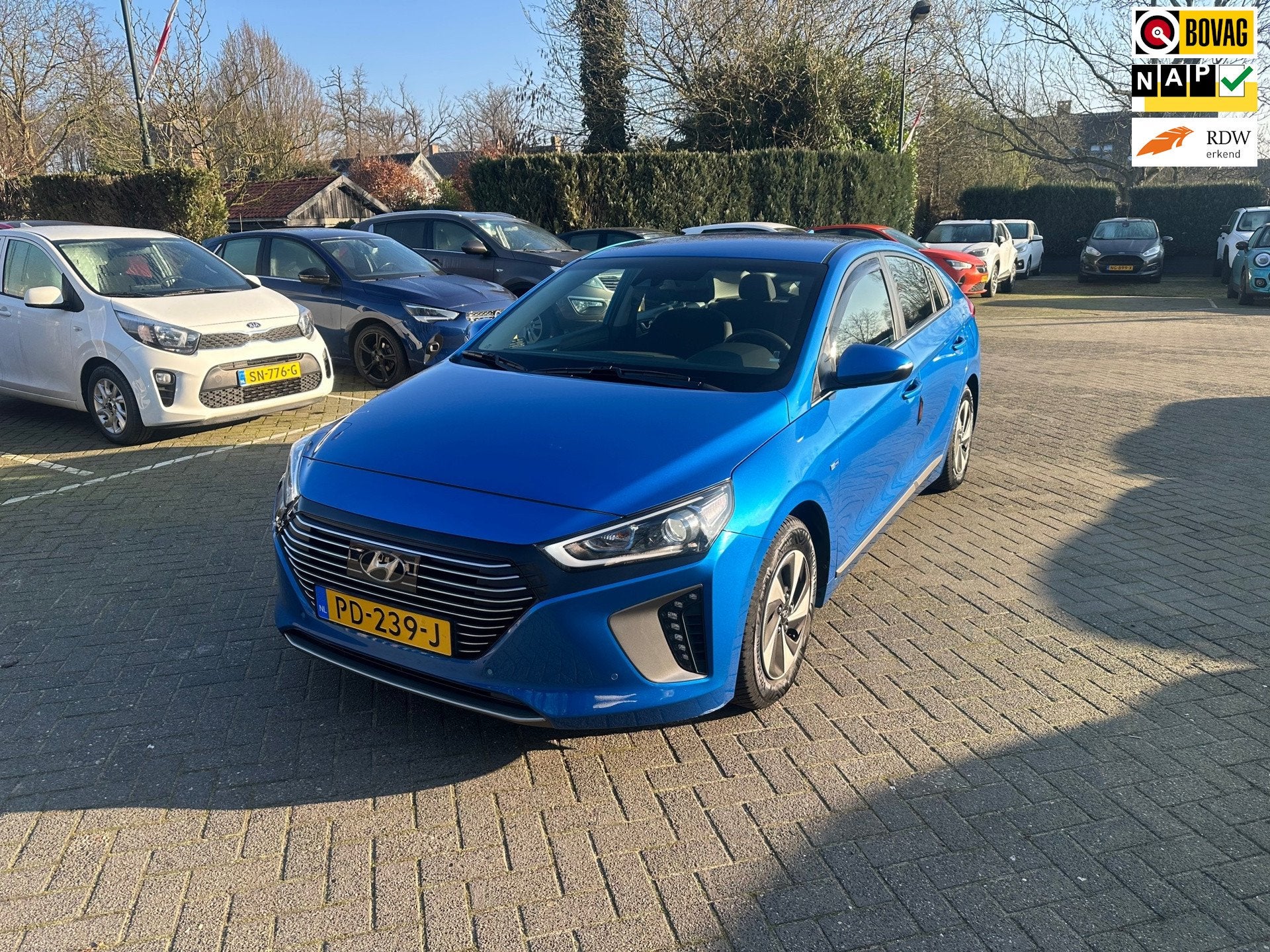 Hyundai IONIQ 1.6 GDi Comfort , hybride , navigatie , camera, Auto's, Gebruikt, Euro 6, Blauw, Origineel Nederlands
