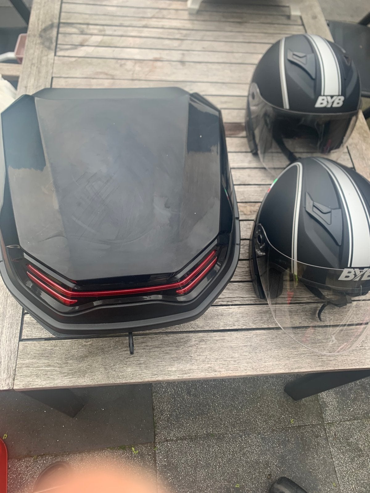 Te koop helmen koffer, Fietsen en Brommers, Ophalen, Zo goed als nieuw