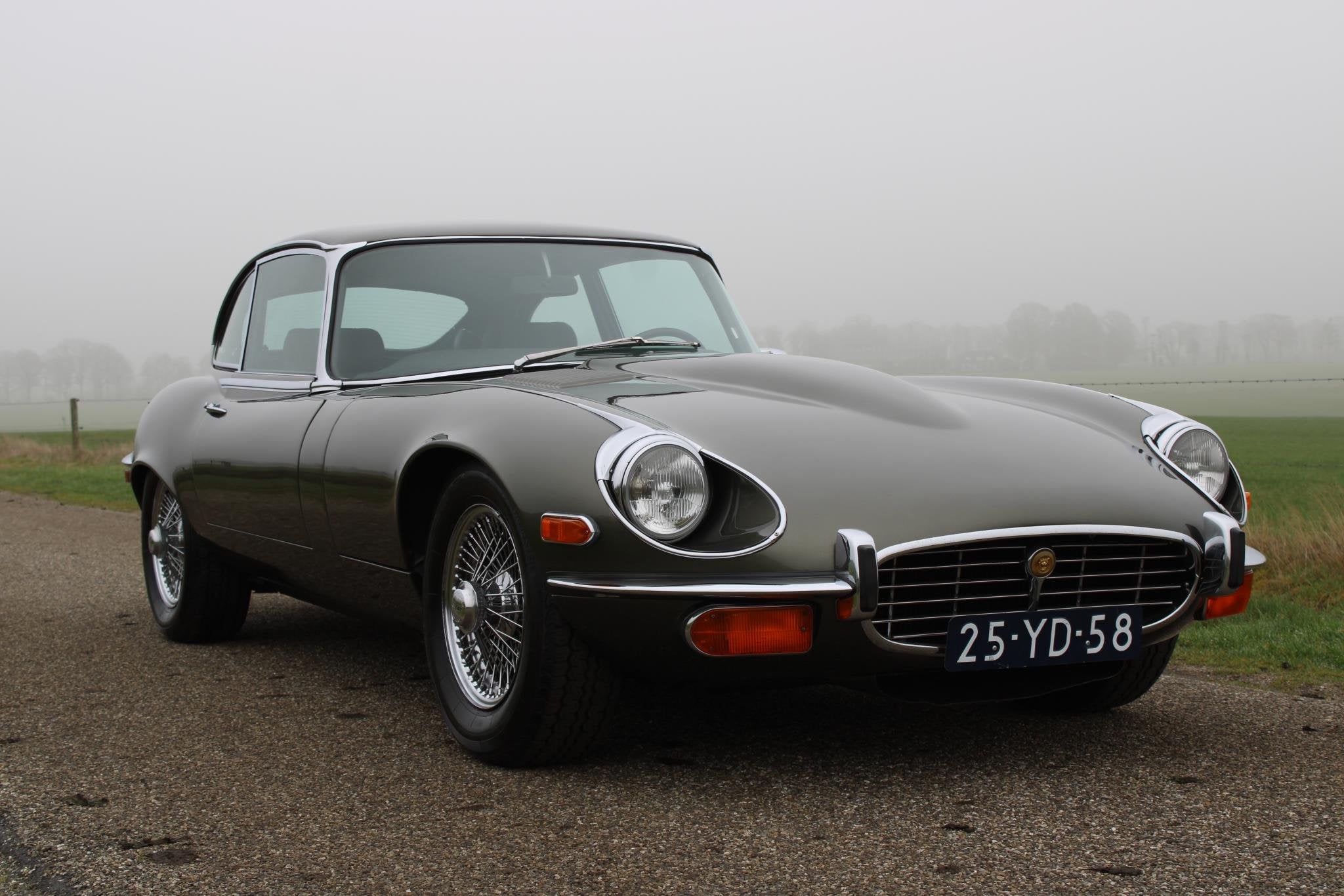 Jaguar "E" Type 5.3 V12 Nederlands mooiste Jaguar E-Type FHC, foto 11
