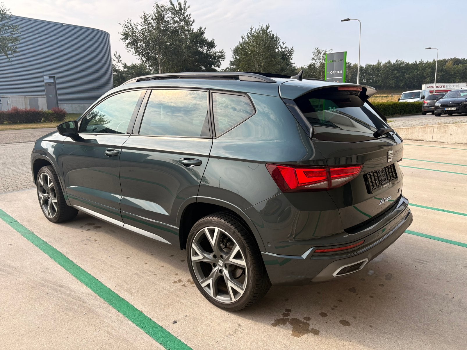 Seat Ateca 1.5 DSG FR-Pakket Pano Matrix ACC Beats Bomvol, Auto's, Seat, Dealer onderhouden, Zwart, 4 cilinders, 150 pk