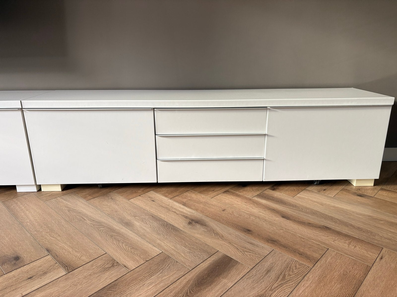 Twee witte IKEA Besta Burs tv-kasten, Ophalen, Overige materialen, Gebruikt, 150 tot 200 cm