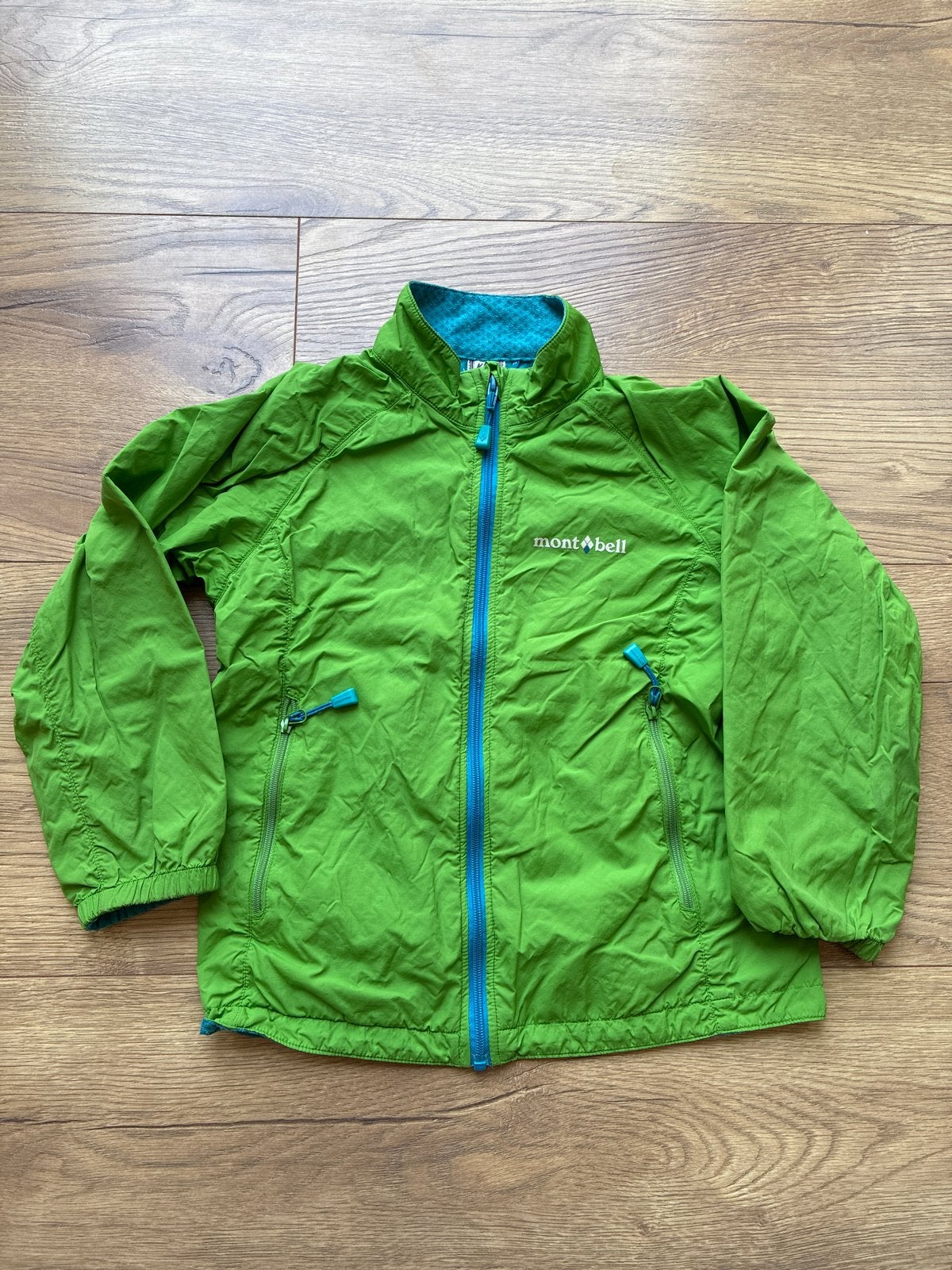 Mont-bell windbreaker Jas Maat 110 - Licht & Compact, Ophalen of Verzenden, Gebruikt, Jongen of Meisje