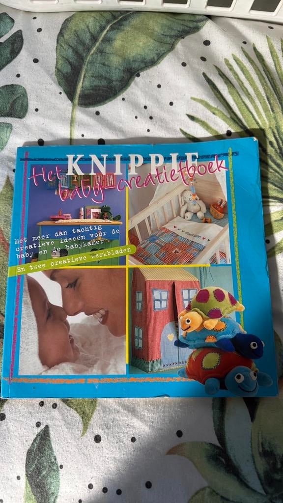 Knippie baby creatief boek, Ophalen, Zo goed als nieuw, Overige typen