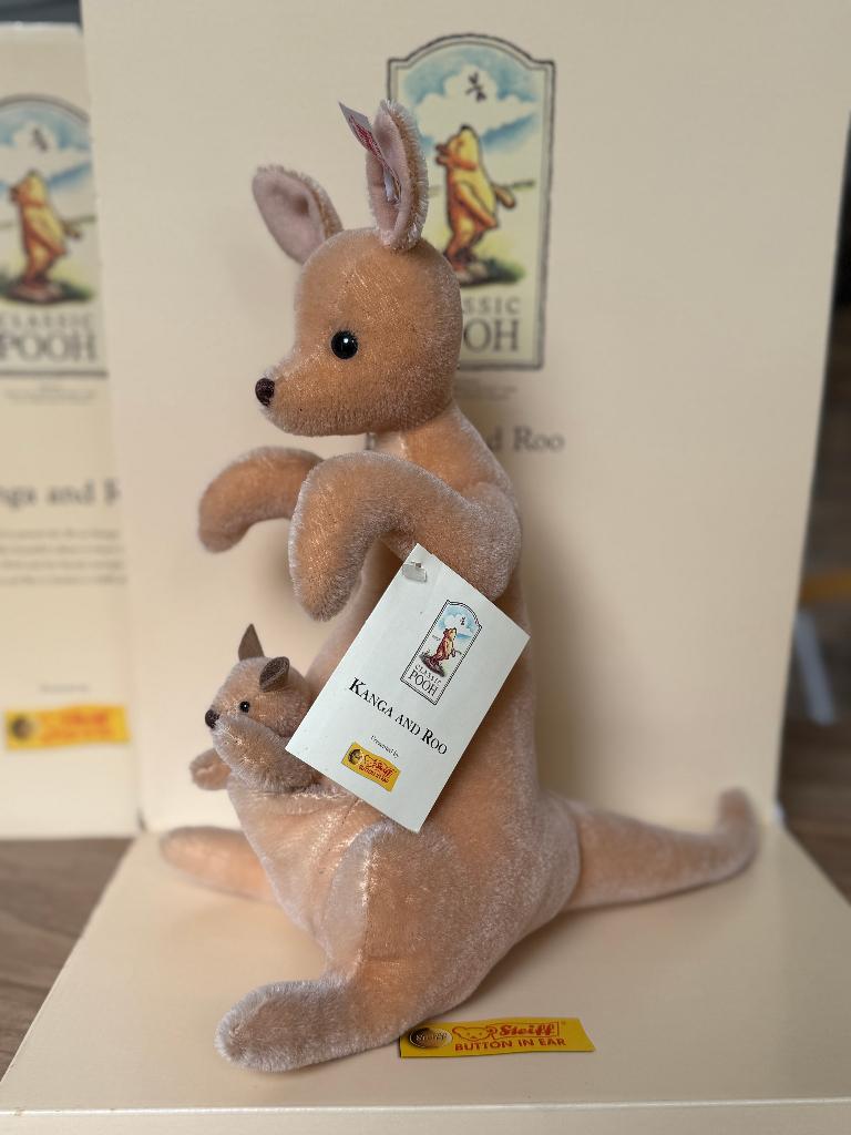 == Kanga and Roo - Classic Pooh Steiff ==, Verzamelen, Beren en Cherished Teddies, Zo goed als nieuw, Stoffen beer, Steiff, Ophalen of Verzenden