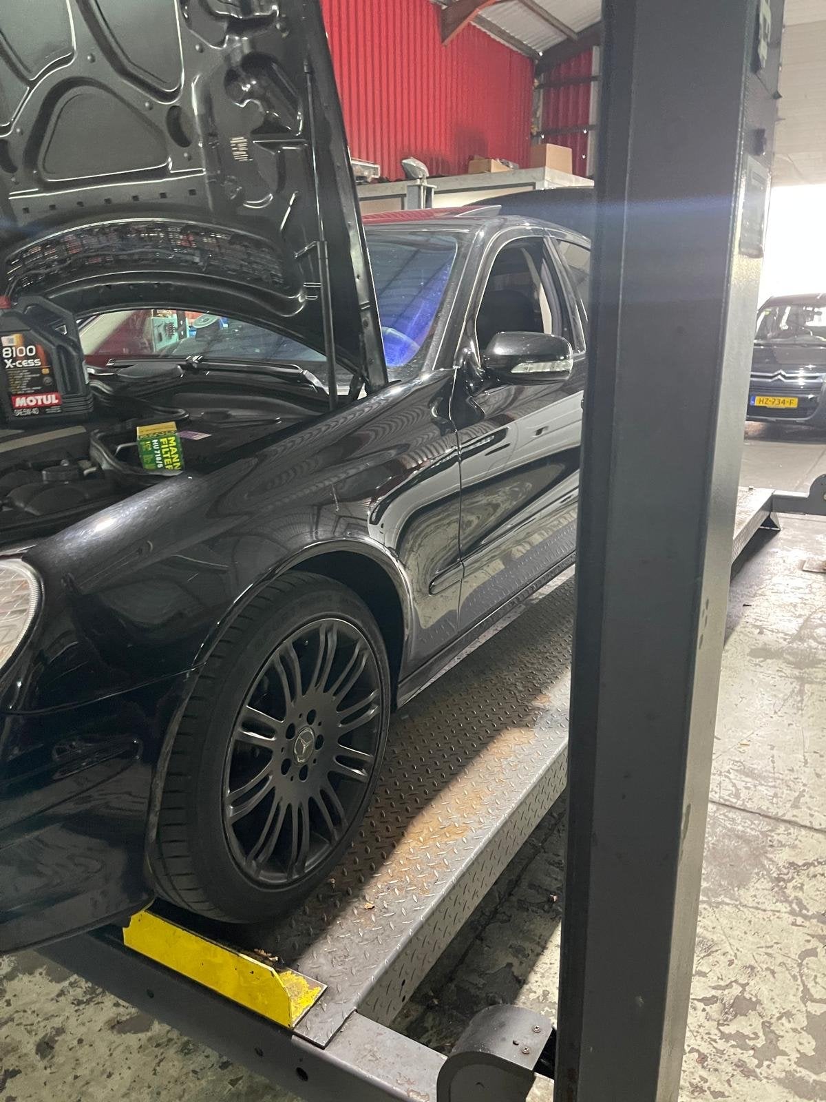 Mercedes-Benz E-Klasse 3.0 E280 Sedan AUT 2006 Zwart, Auto's, Automaat, Achterwielaandrijving, Zwart, Particulier