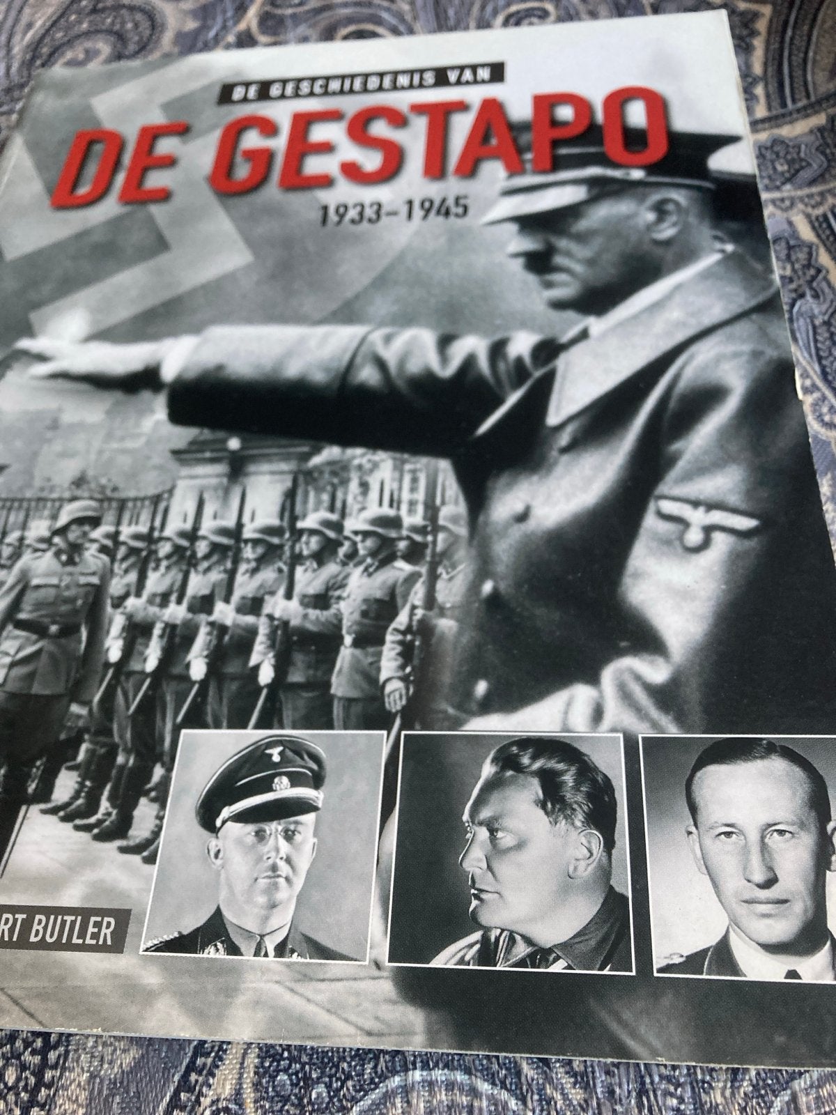 De Gestapo 1933-1945 - Geschiedenis van de Gestapo, Boeken, Ophalen of Verzenden, 20e eeuw of later, Gelezen