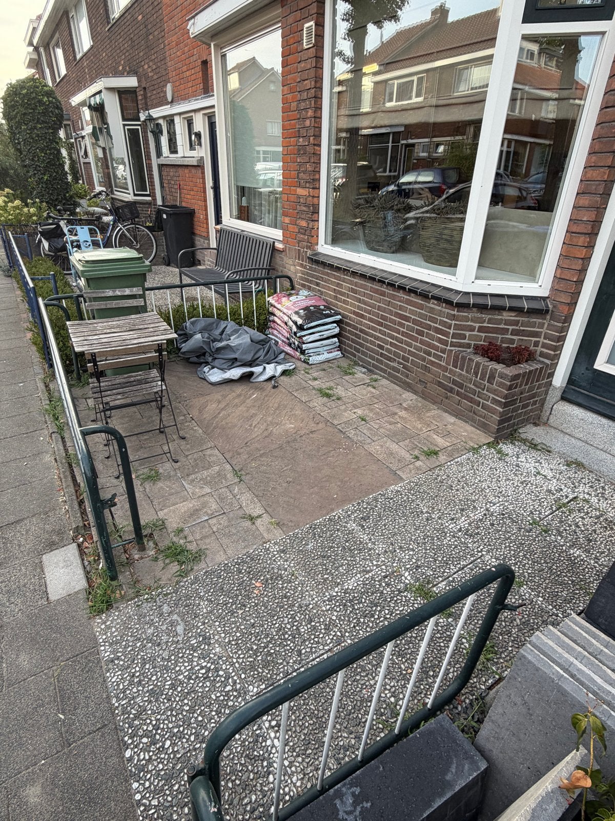 Gebruikte terrastegels klinkers en hekjes, Ophalen, Gebruikt, 10 m² of meer, Beton