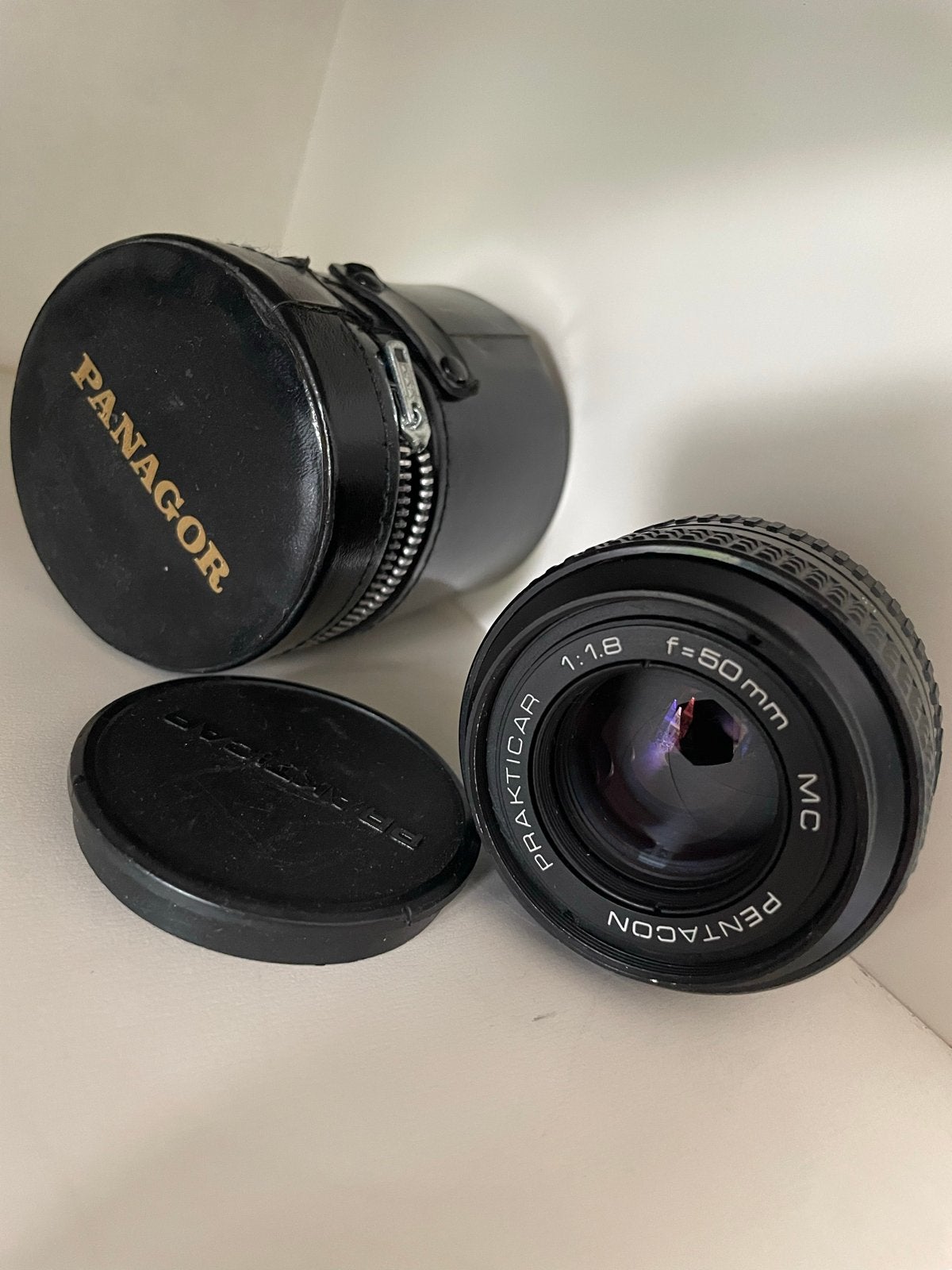 Pentacon Prakticar 1:1.8 f=50mm MC lens met Panagor hoes, Overige merken, Gebruikt, Ophalen of Verzenden, Overige vattingen
