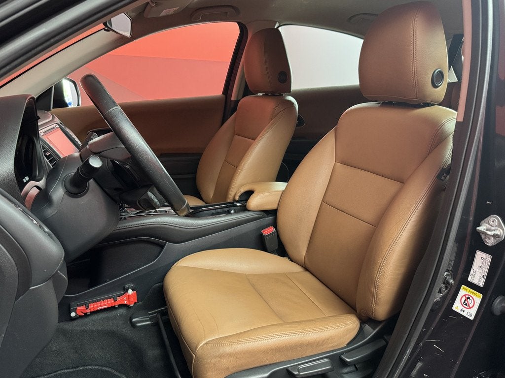 Honda HR-V 1.5 i-VTEC Elegance | Automaat | Cruise | Leder, Euro 6, Zwart, 19 km/l, 1000 kg