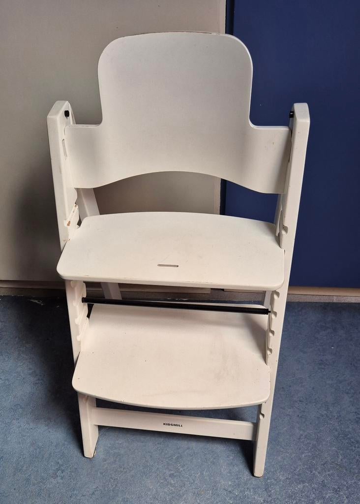 Witte kinderstoel met drie gebruiksmogelijkheden !, Kinderen en Baby's, Kinderstoelen, Ophalen of Verzenden, Zo goed als nieuw