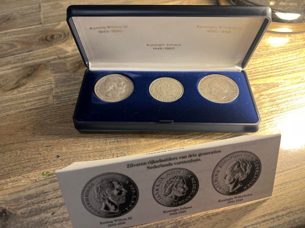 Zilveren rijksdaalders van drie generaties, Postzegels en Munten, Munten | Nederland, Koning Willem III, Setje, Zilver, Ophalen of Verzenden